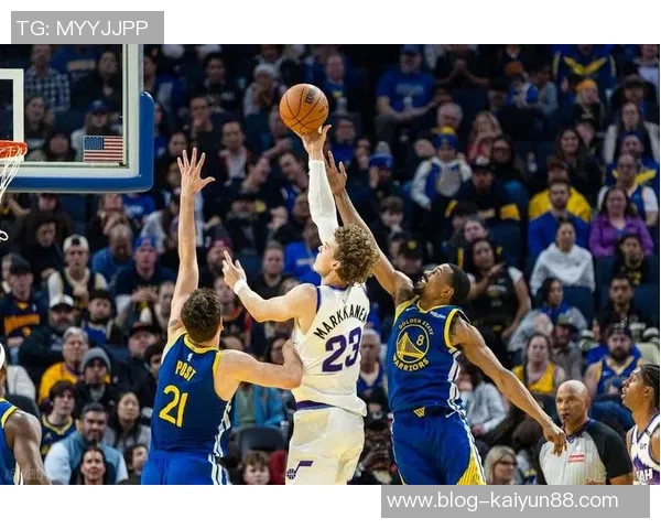 明日勇士主场对阵爵士追梦因脚伤能否出战仍待确认